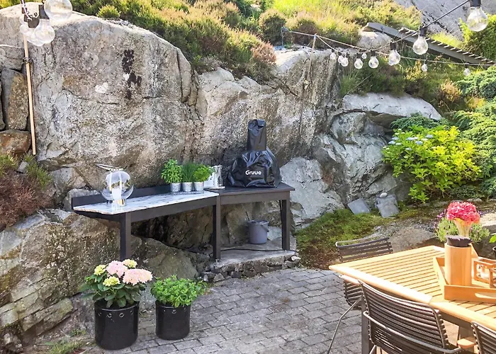 4 Bedroom Cozy In Bokn